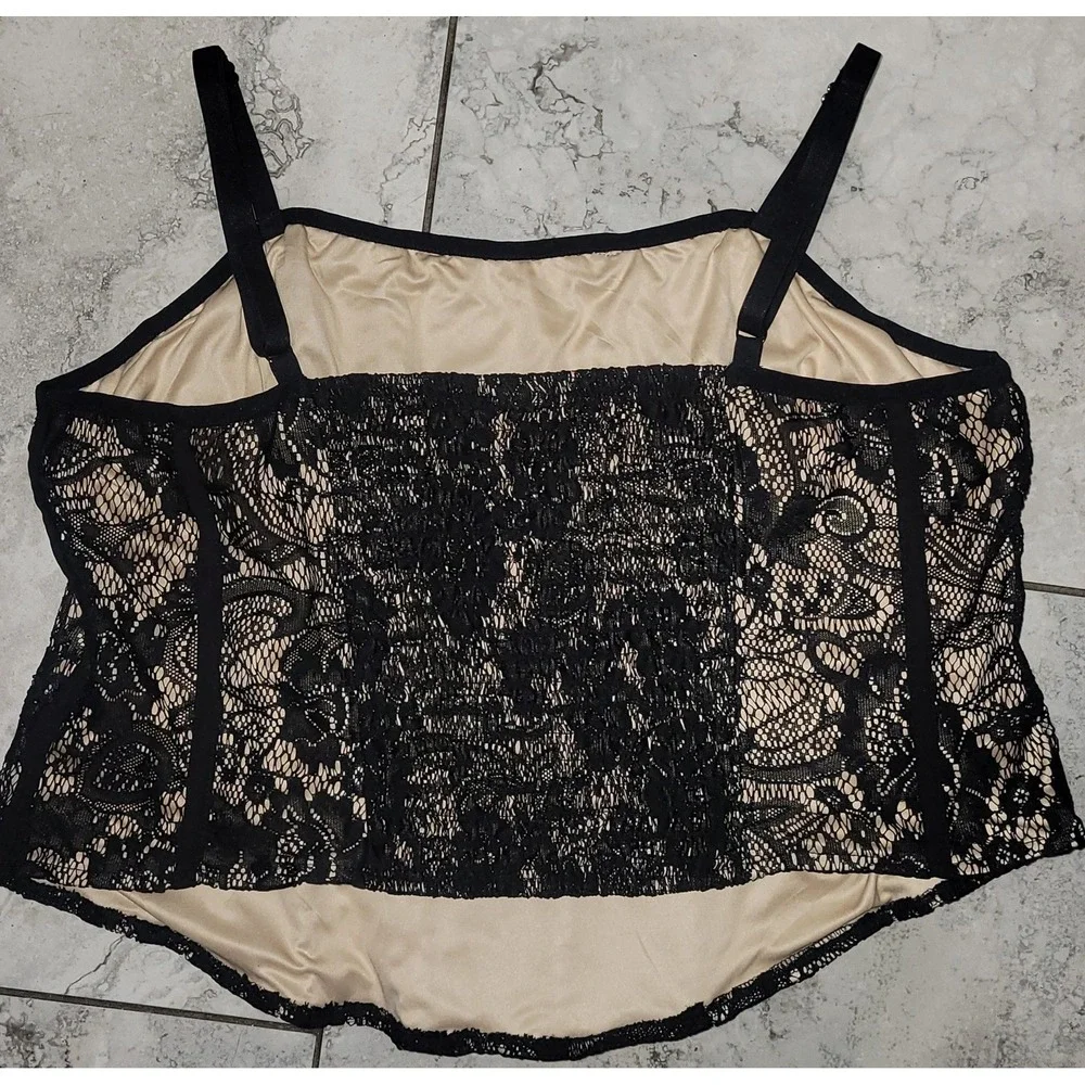 Torrid Black Lace Corset Crop Top Beige Lining Smocked Back‎ New With Tags 2/2X